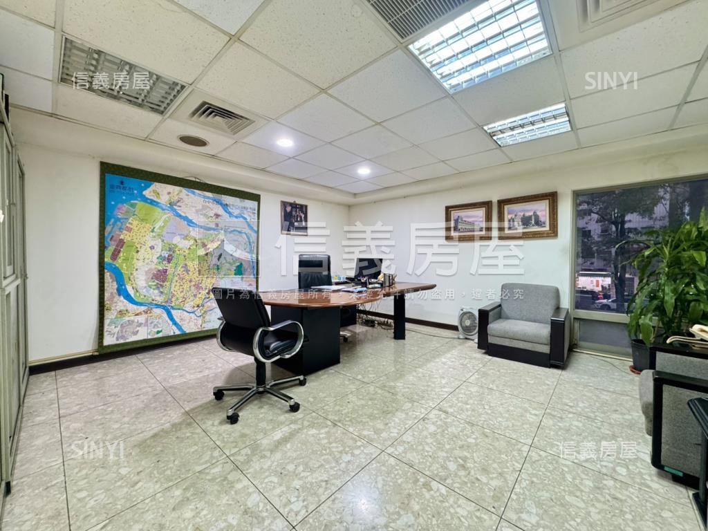 台中西屯１６０商辦房屋室內格局與周邊環境