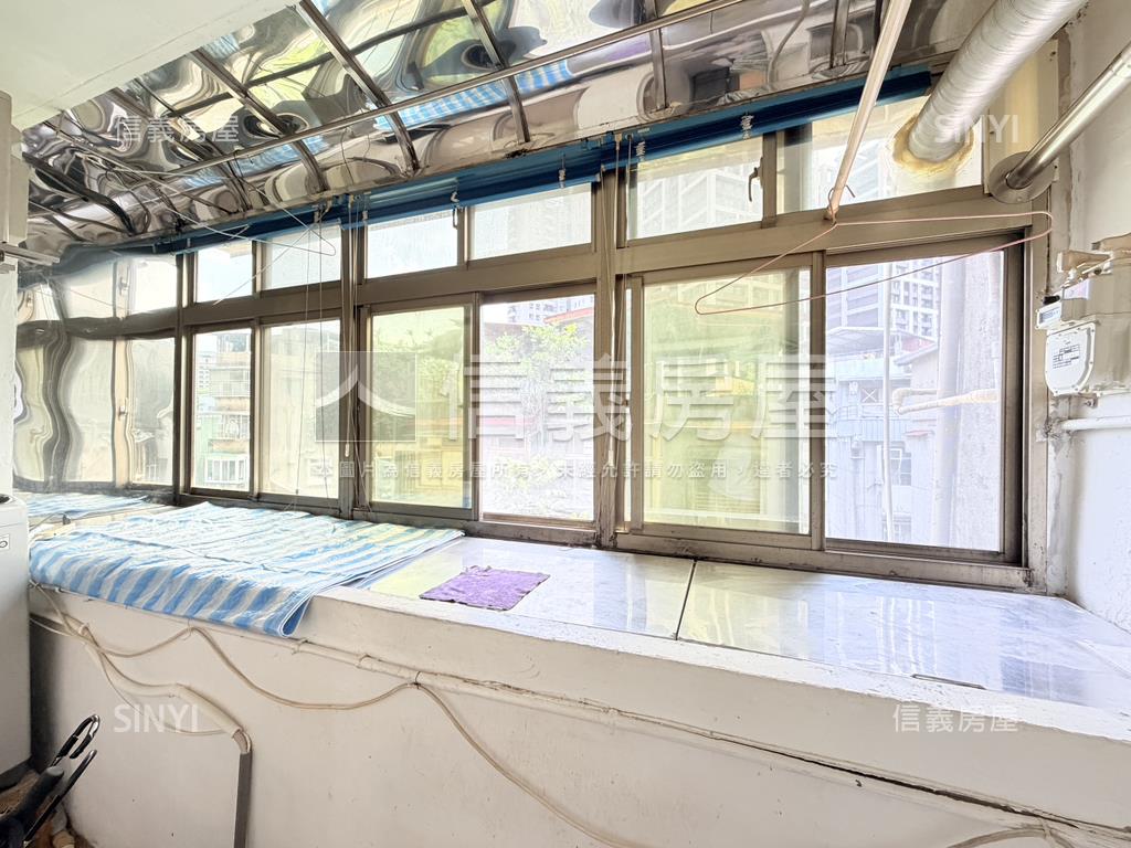 木柵未來捷運邊間舒適３房房屋室內格局與周邊環境