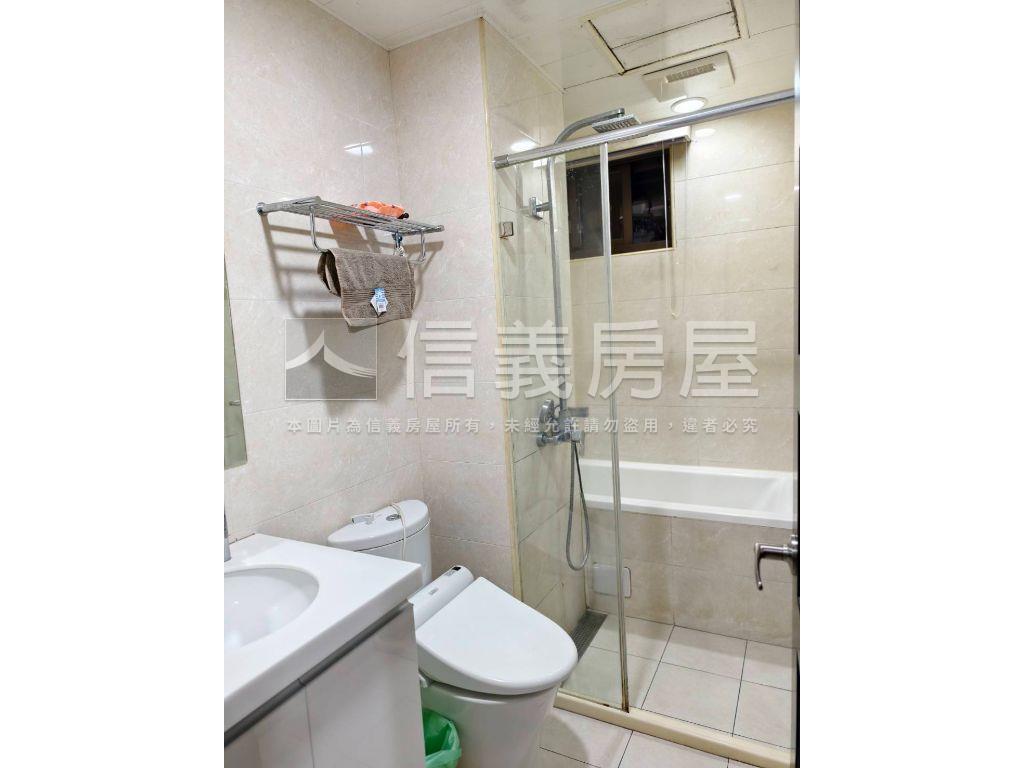 信義樂章方正兩房車位房屋室內格局與周邊環境