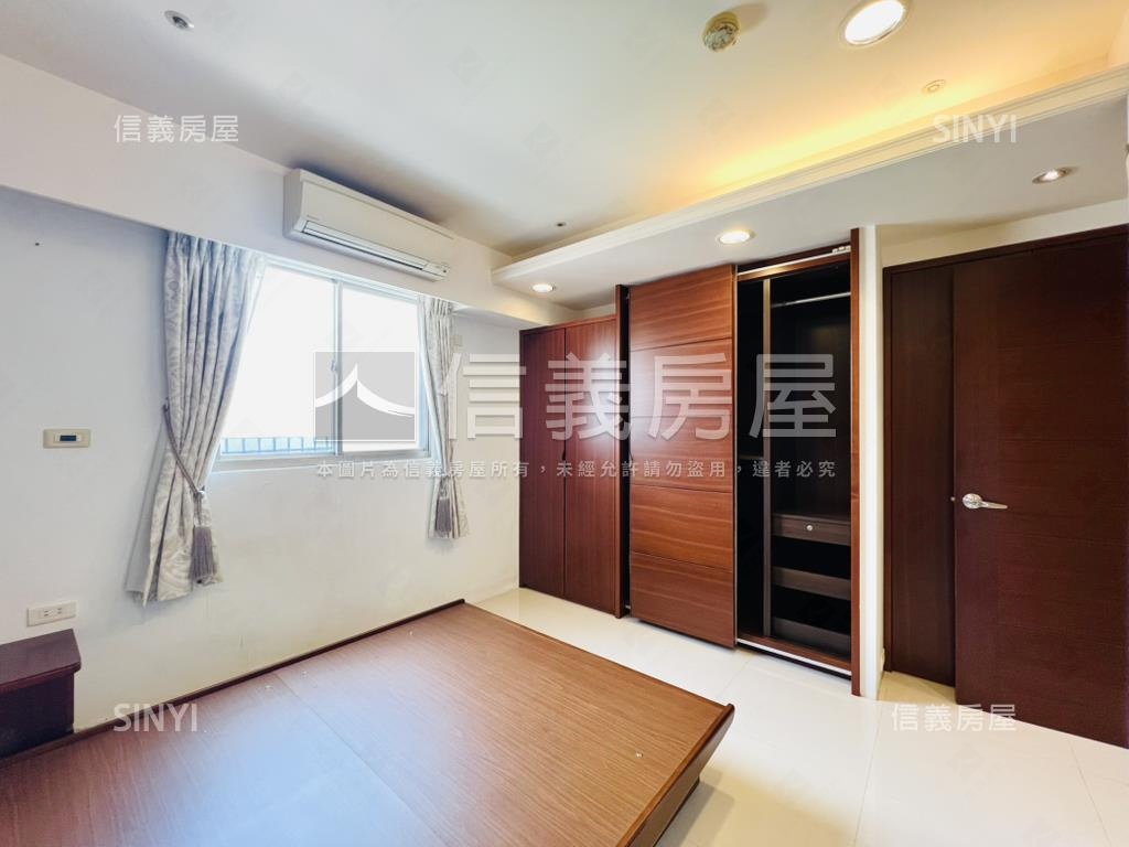 南方翡翠就是這間房屋室內格局與周邊環境