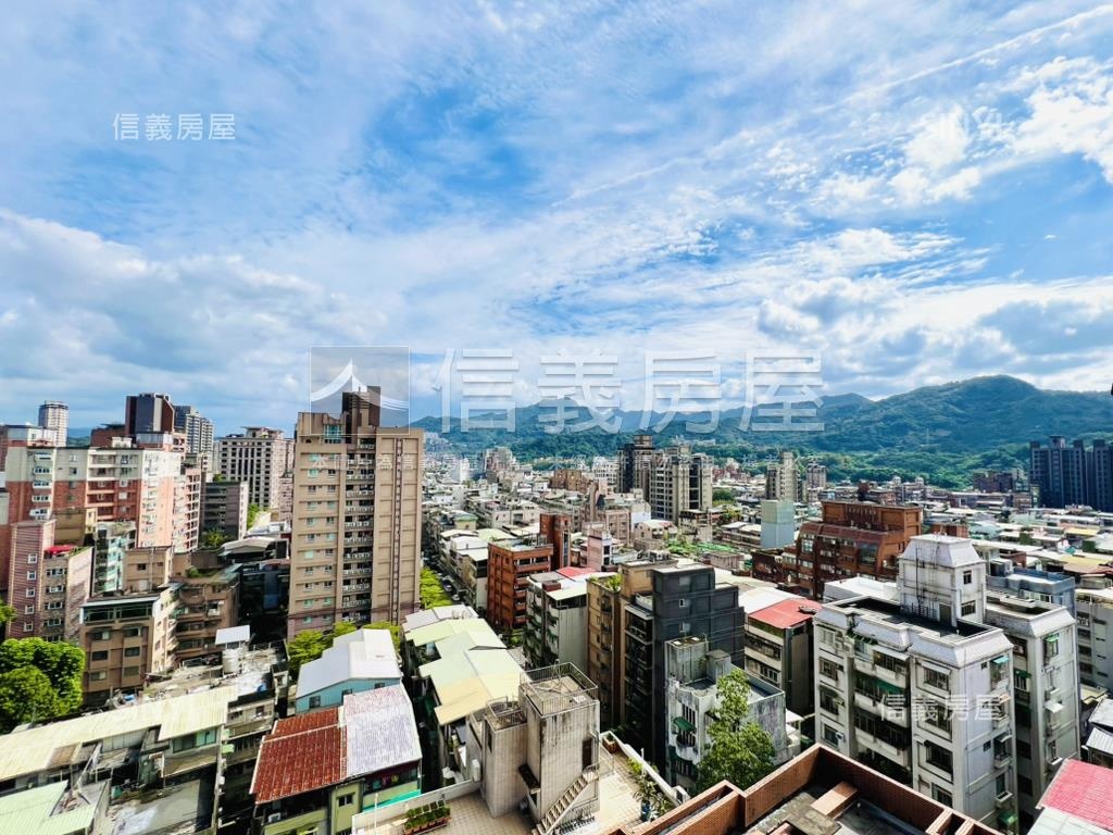 南方翡翠就是這間房屋室內格局與周邊環境