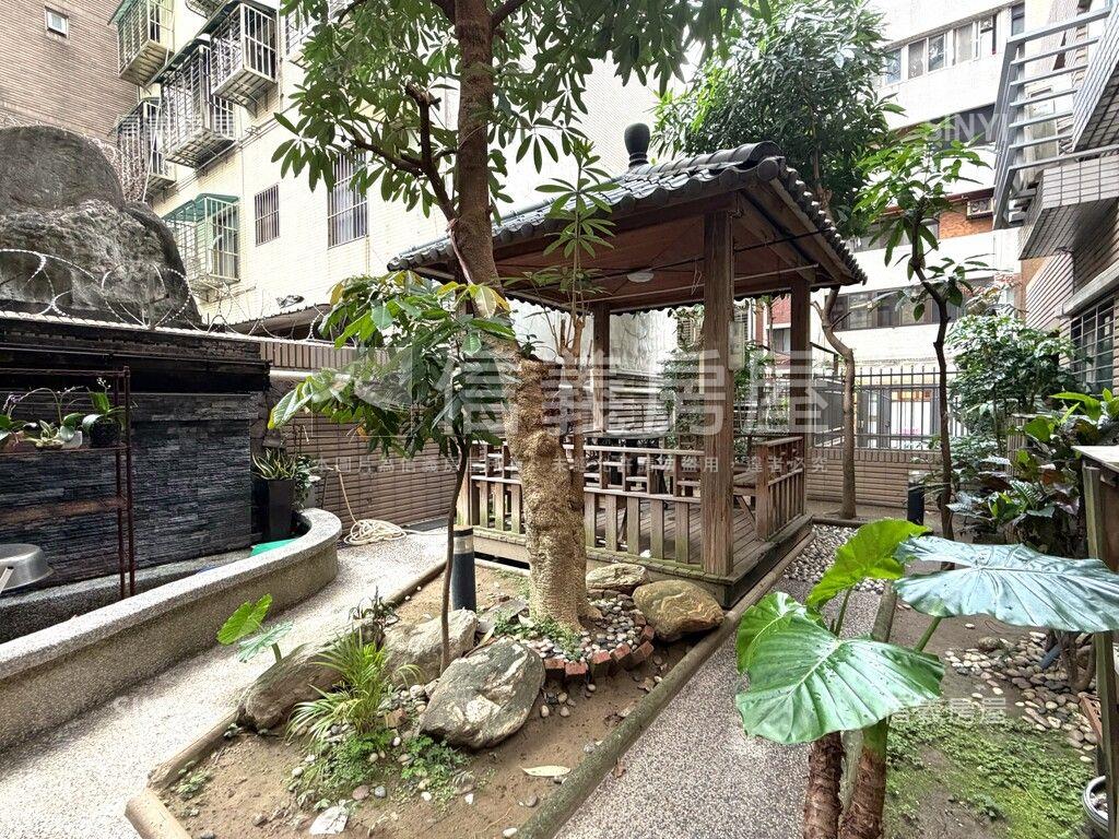 中正香榭鋼骨庭院三房坡平房屋室內格局與周邊環境