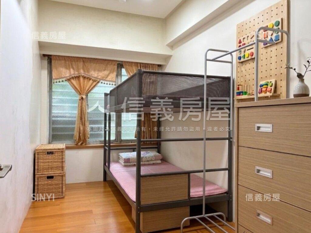 中正香榭鋼骨庭院三房坡平房屋室內格局與周邊環境