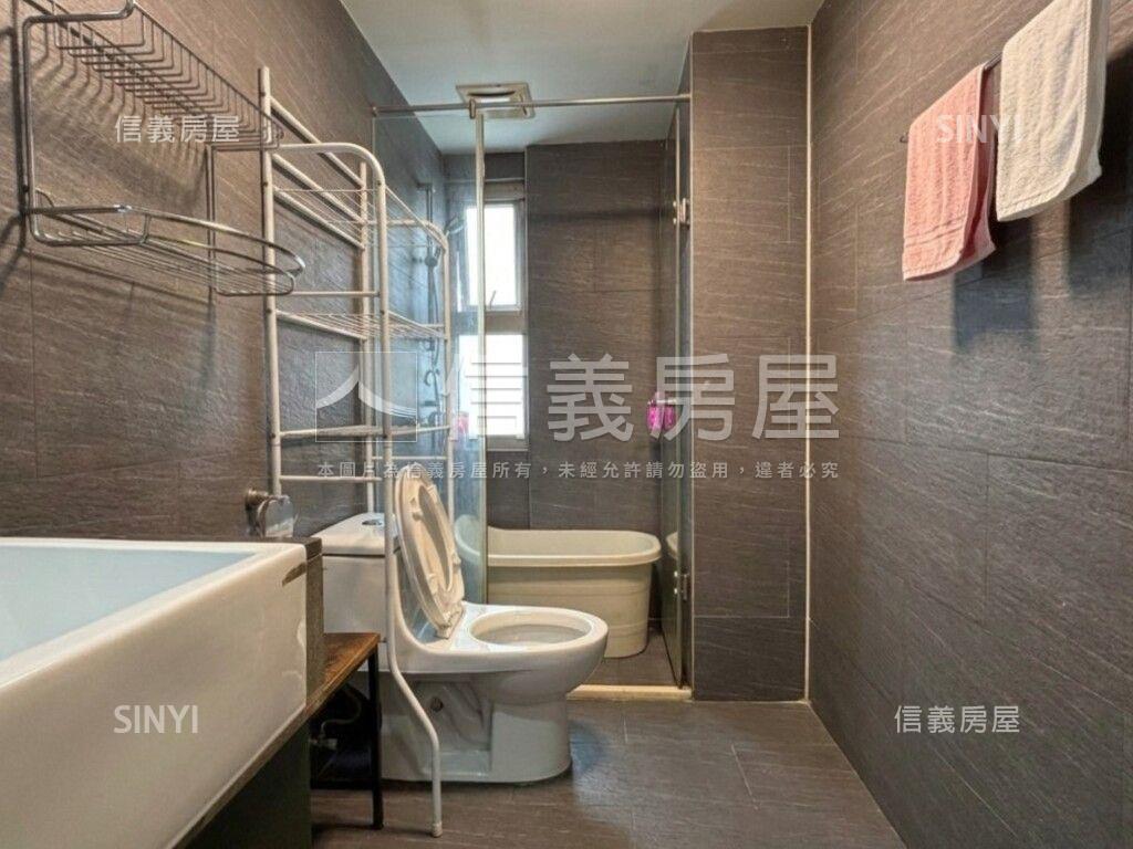 中正香榭鋼骨庭院三房坡平房屋室內格局與周邊環境