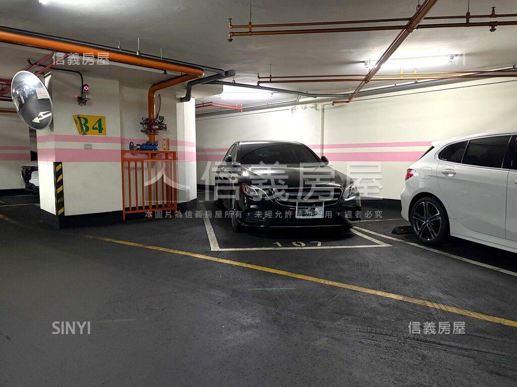 中正香榭鋼骨庭院三房坡平房屋室內格局與周邊環境