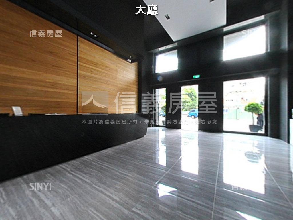 椰林主加附約７４坪三車位房屋室內格局與周邊環境