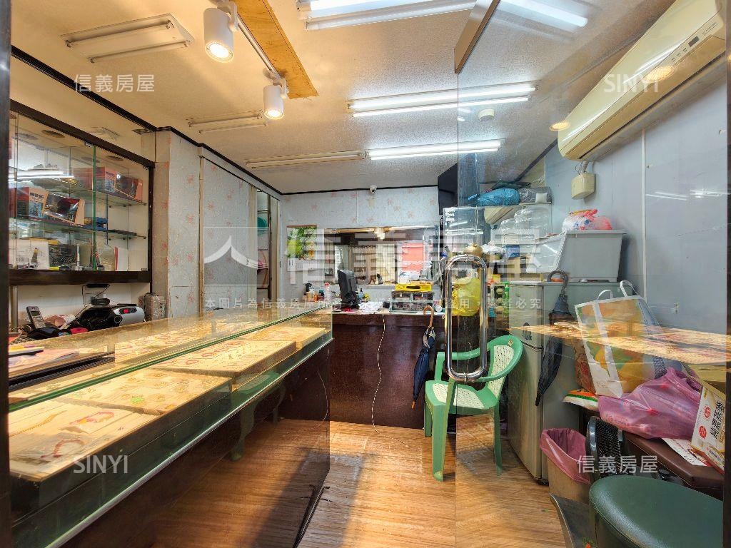中正路小資店面房屋室內格局與周邊環境