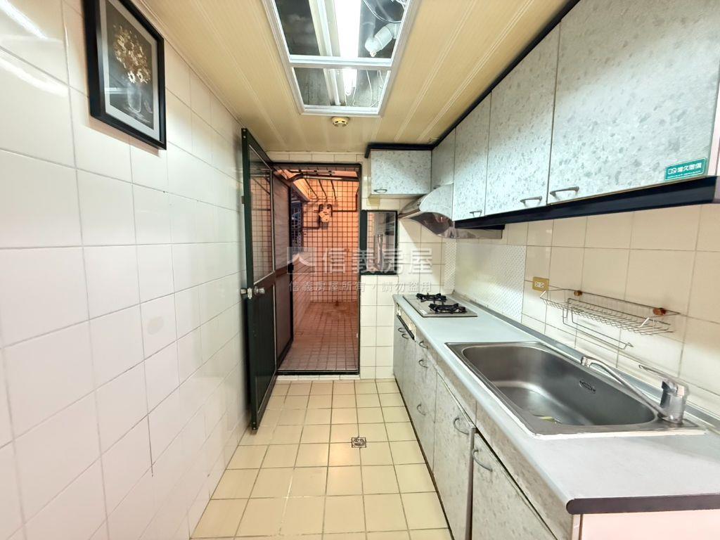 大華理想家★３房坡平車位房屋室內格局與周邊環境