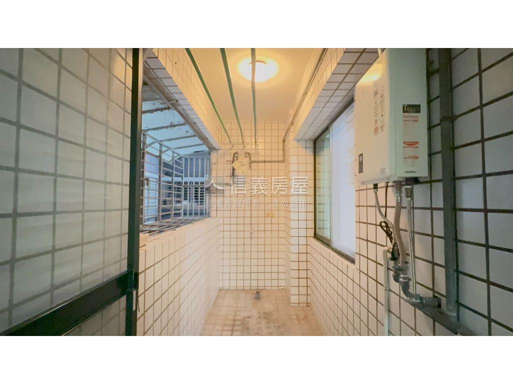 大華理想家★３房坡平車位房屋室內格局與周邊環境
