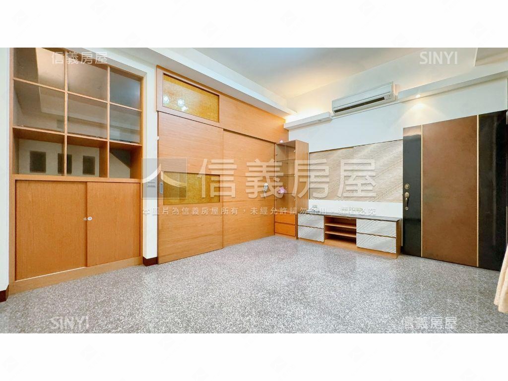 十期近東山路四房庭院別墅房屋室內格局與周邊環境