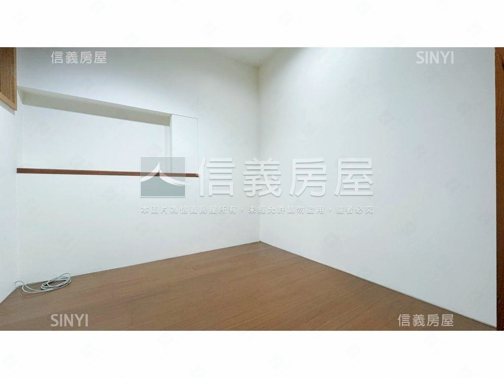 十期近東山路四房庭院別墅房屋室內格局與周邊環境