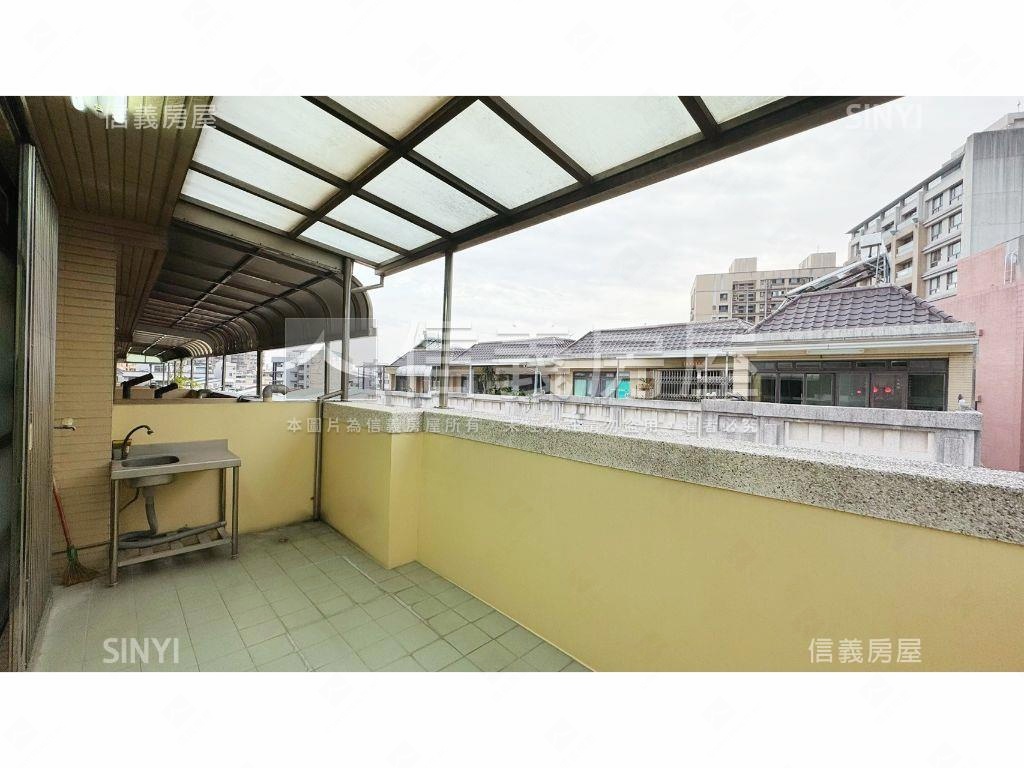 十期近東山路四房庭院別墅房屋室內格局與周邊環境