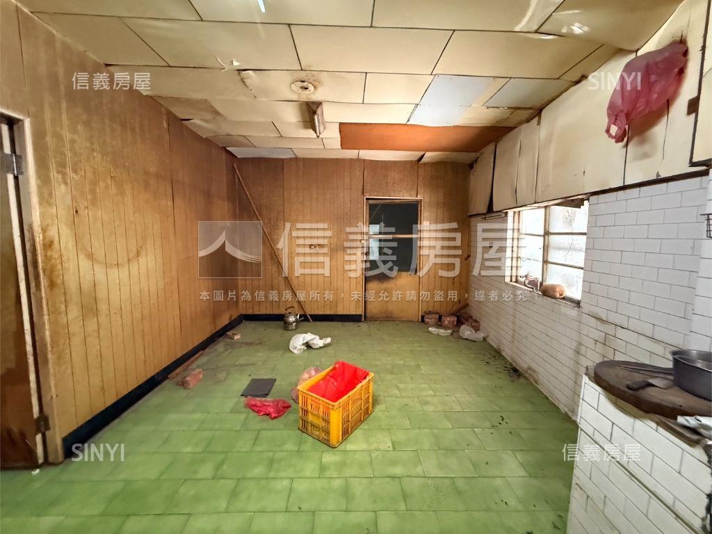 高大藍昌正路住三土地房屋室內格局與周邊環境