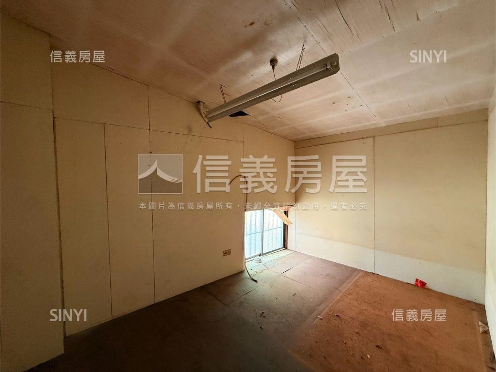 高大藍昌正路住三土地房屋室內格局與周邊環境