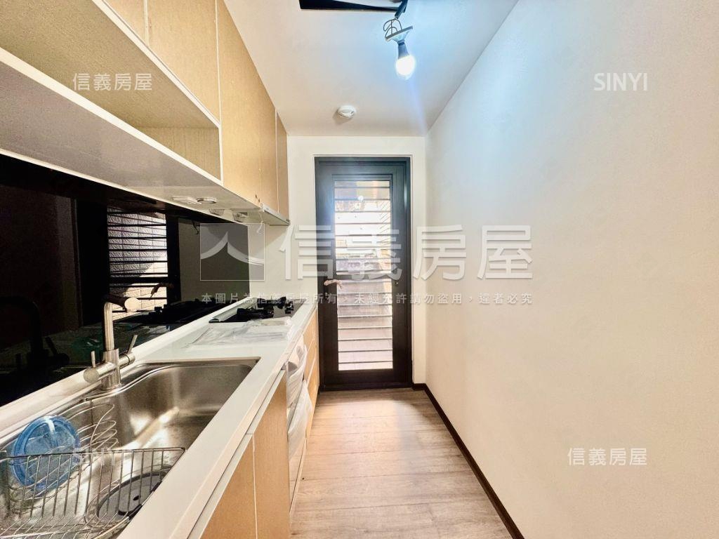 嘉義佳昂景觀美三房平車房屋室內格局與周邊環境