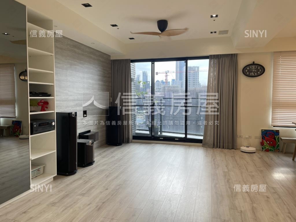 觀市政朝南裝潢視野雙平車房屋室內格局與周邊環境