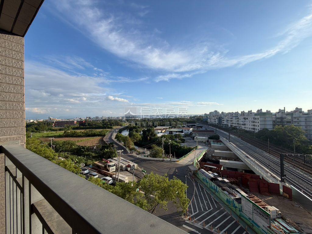 河美御景河景兩房平面車位房屋室內格局與周邊環境