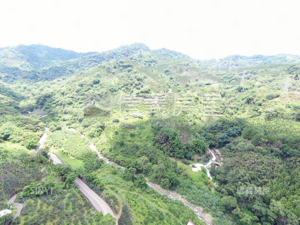 新社土地Ｅ房屋室內格局與周邊環境