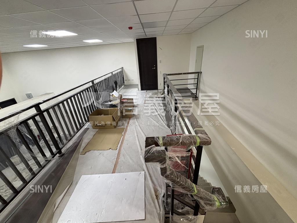 熱河路近捷運約８米寬店面房屋室內格局與周邊環境