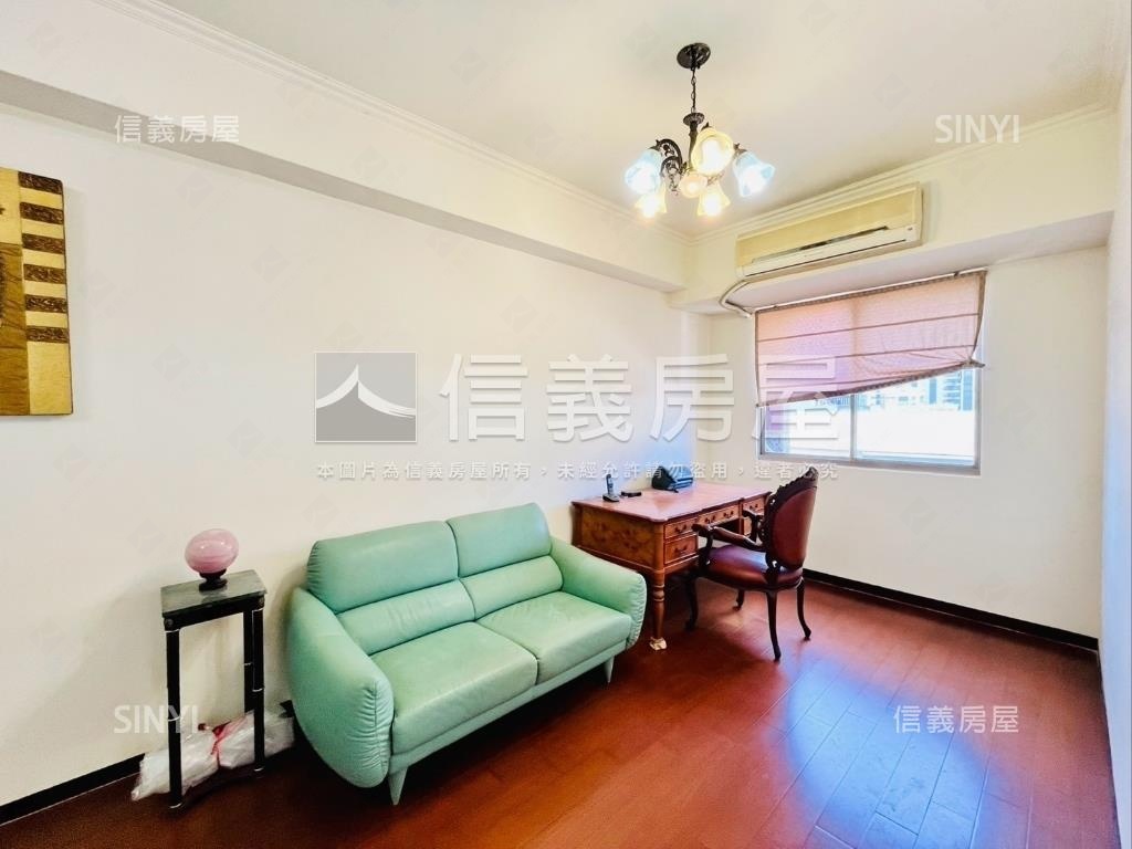 五期．採光通風四房＋車位房屋室內格局與周邊環境