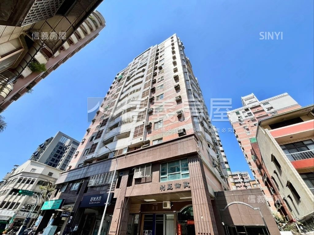 五期．採光通風四房＋車位房屋室內格局與周邊環境