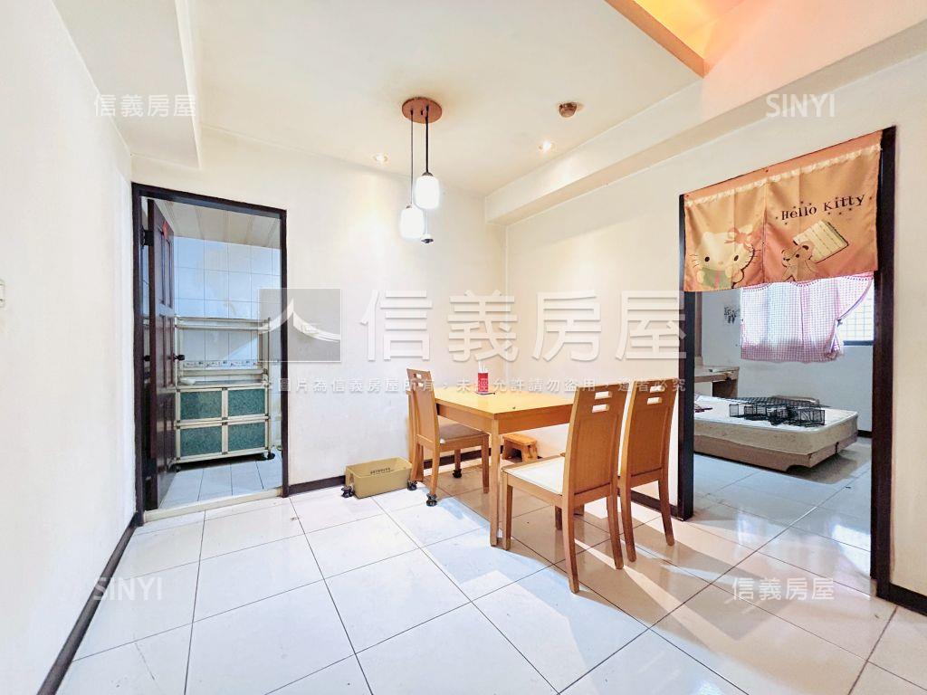 享受溫暖日光三房車位房屋室內格局與周邊環境