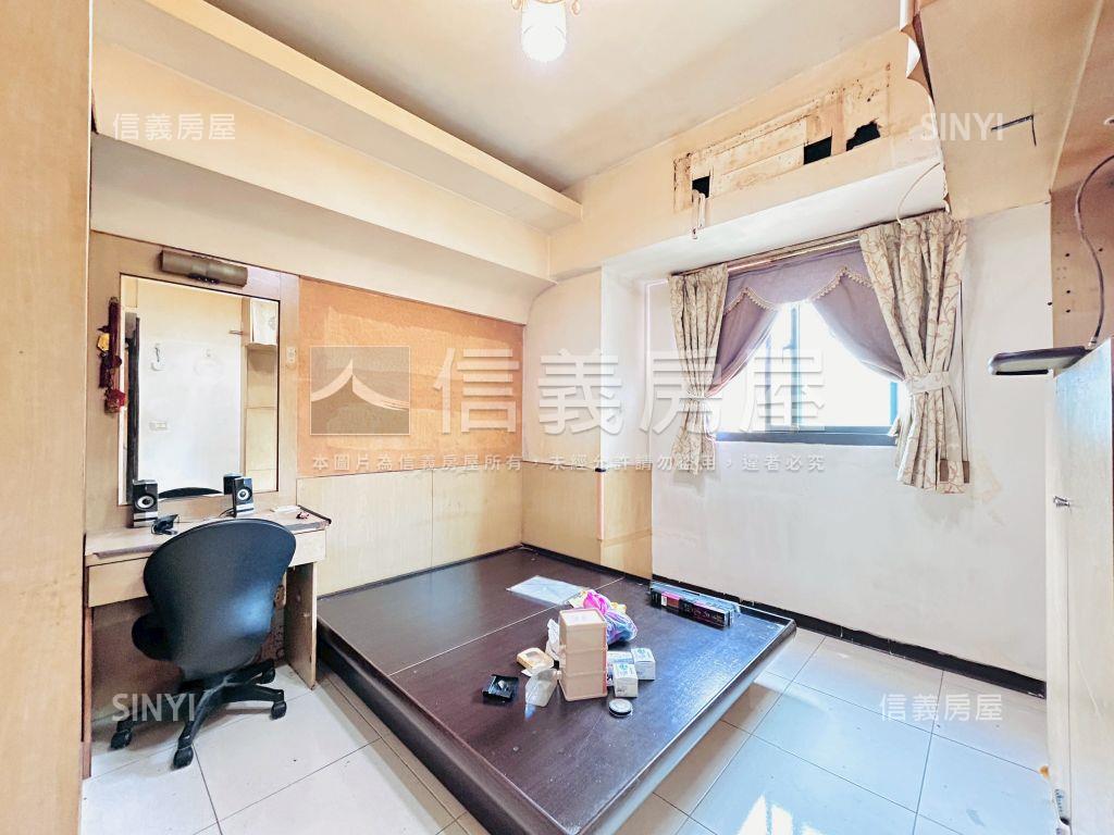 享受溫暖日光三房車位房屋室內格局與周邊環境