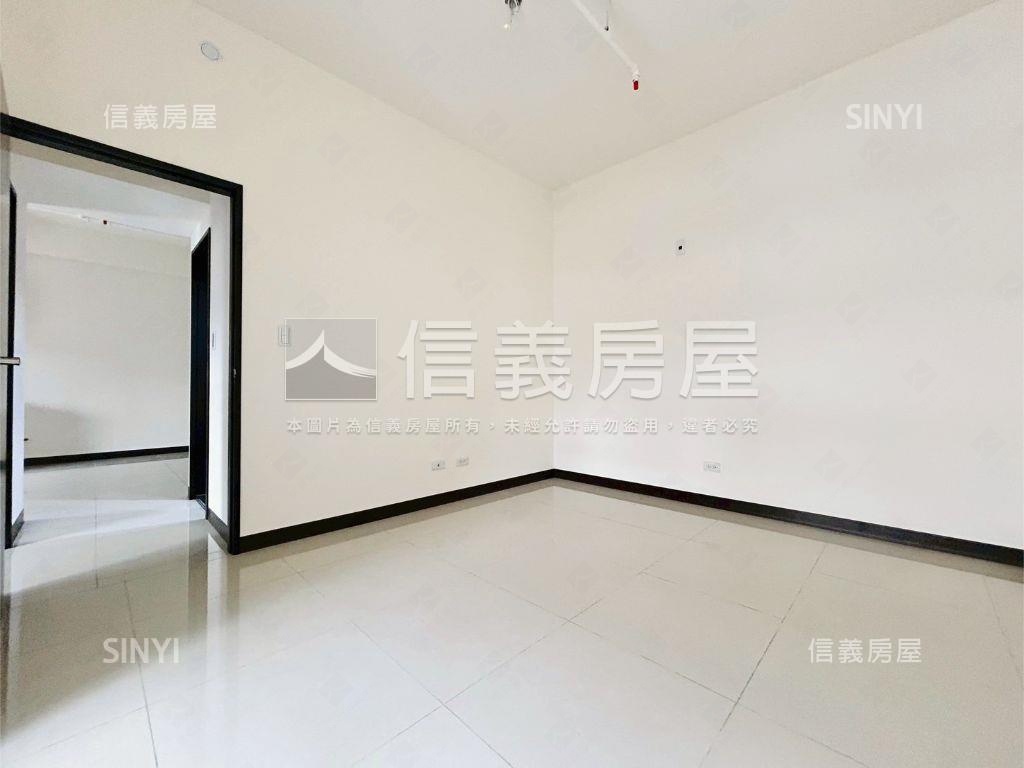 皇普莊園高樓兩房平車房屋室內格局與周邊環境