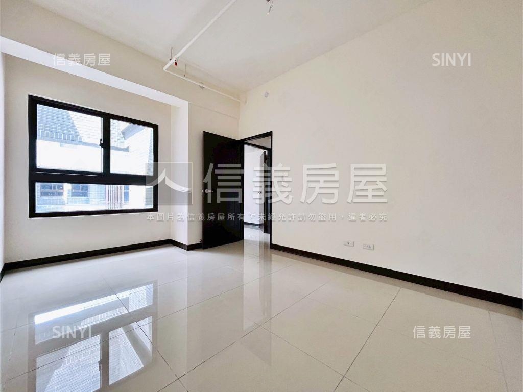 皇普莊園高樓兩房平車房屋室內格局與周邊環境