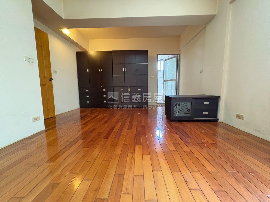 近未來Ｇ０９兩房雙衛浴房屋室內格局與周邊環境