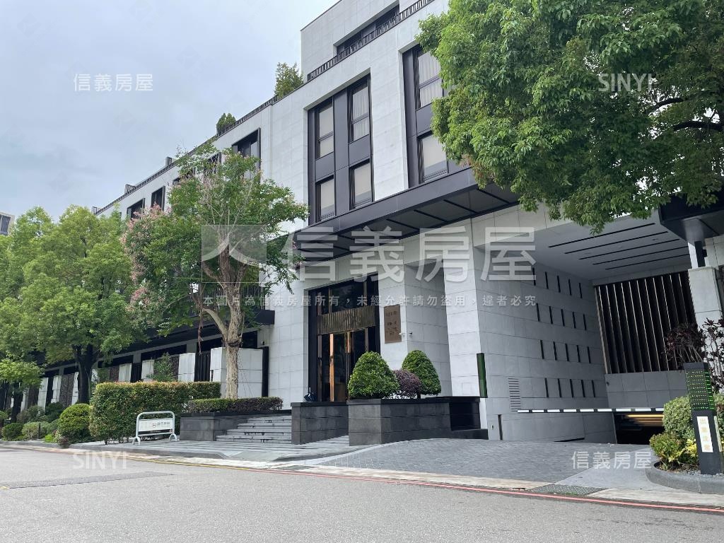 專任單元精銳雙主臥豪墅房屋室內格局與周邊環境