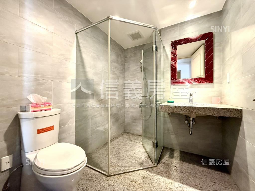 專任單元精銳雙主臥豪墅房屋室內格局與周邊環境