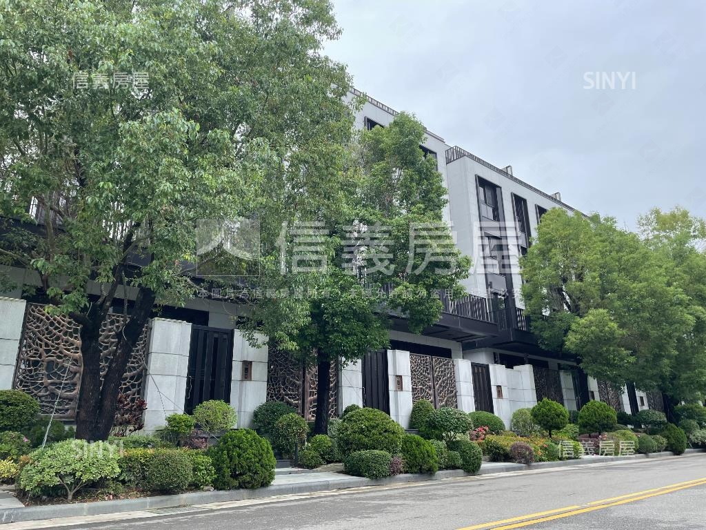 專任單元精銳雙主臥豪墅房屋室內格局與周邊環境