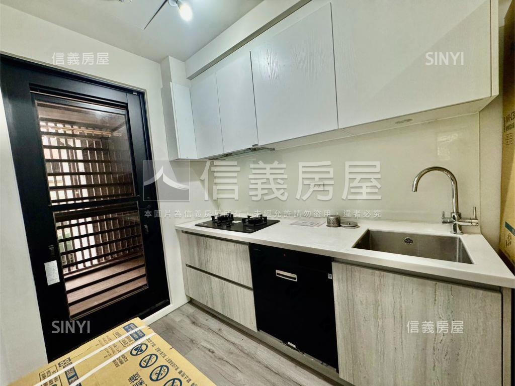 近興大全新未住２房車位房屋室內格局與周邊環境