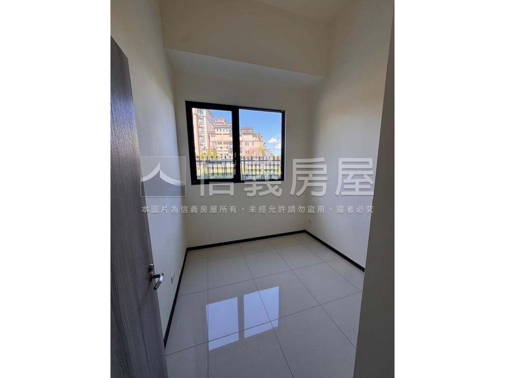 達欣東匯捷運車位一樓房屋室內格局與周邊環境