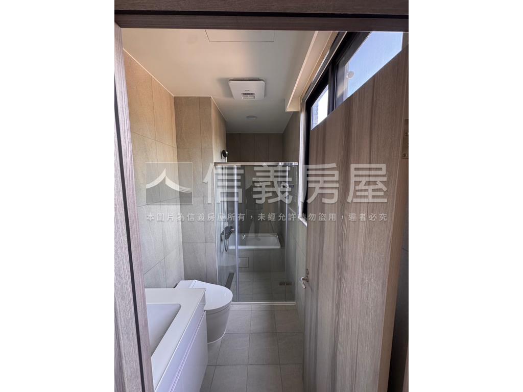 達欣東匯捷運車位一樓房屋室內格局與周邊環境