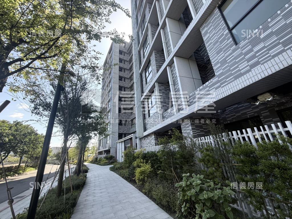 達欣東匯捷運車位一樓房屋室內格局與周邊環境