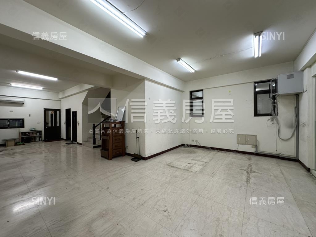 大展鴻圖電梯透天房屋室內格局與周邊環境