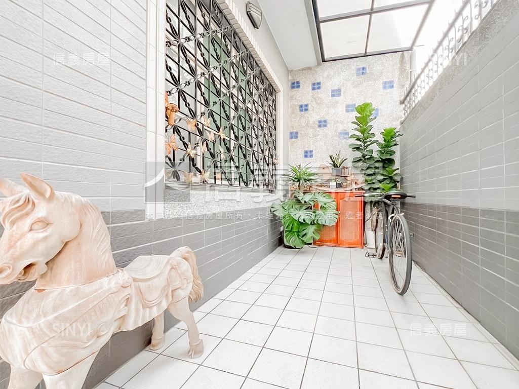 近中國醫大面寬日式建築房屋室內格局與周邊環境