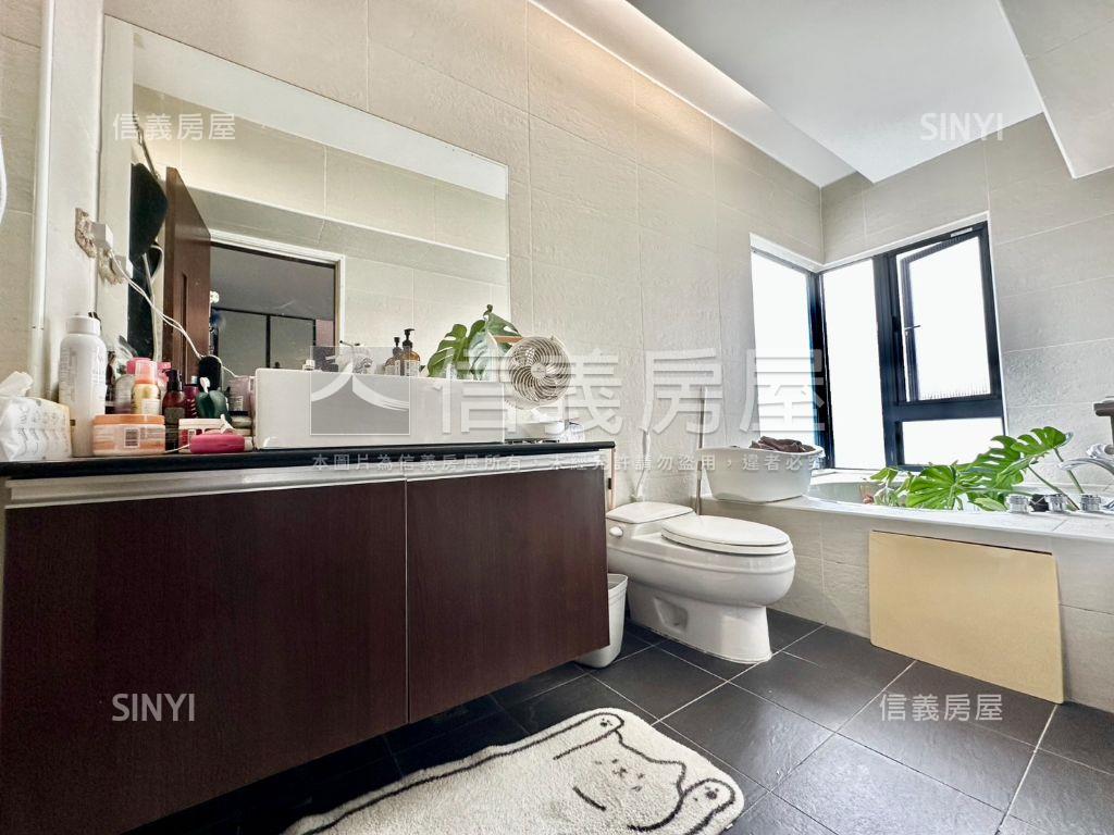 中華國小旁震後三房平車房屋室內格局與周邊環境