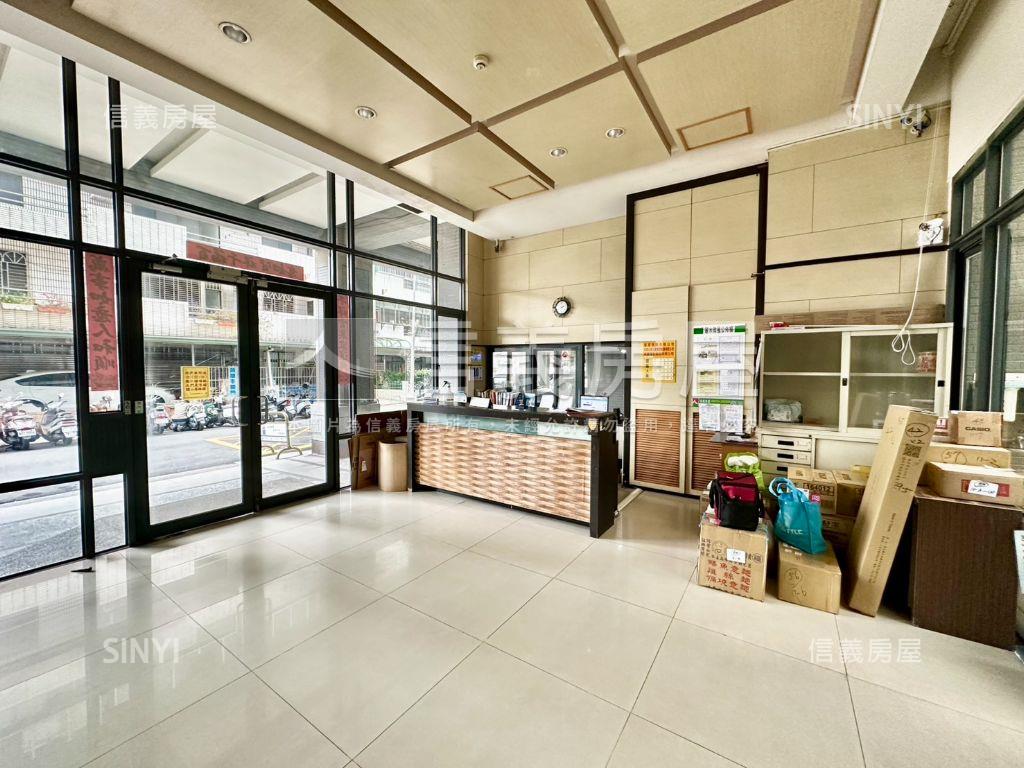 中華國小旁震後三房平車房屋室內格局與周邊環境