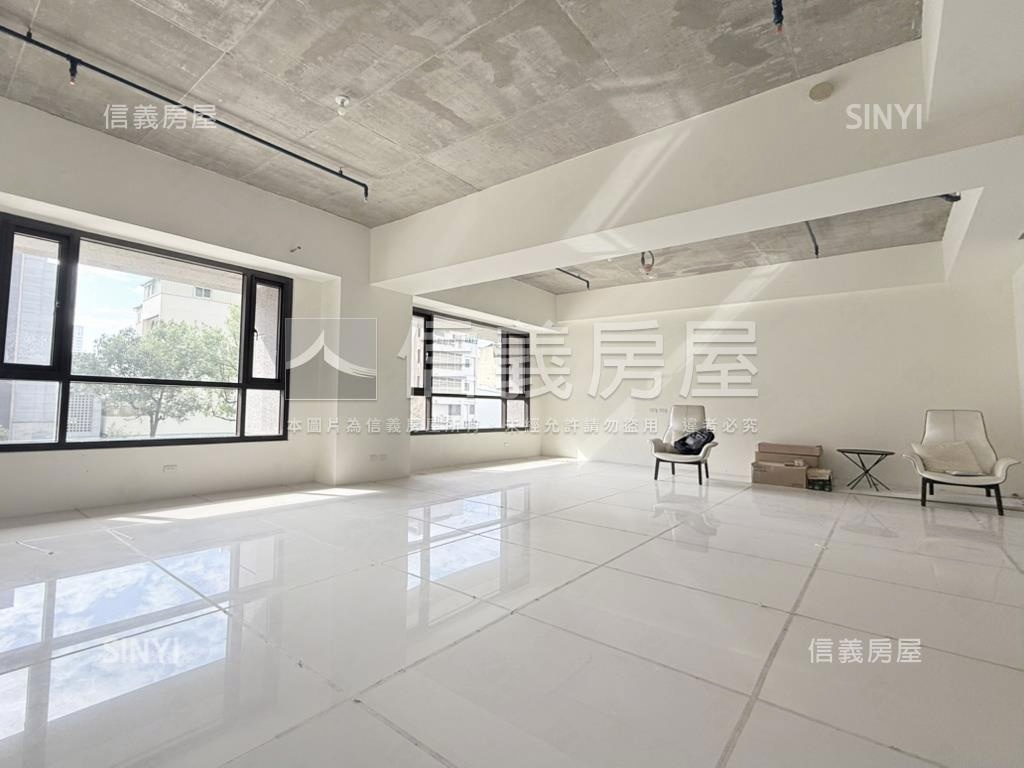 格里昂花園豪邸雙平車房屋室內格局與周邊環境