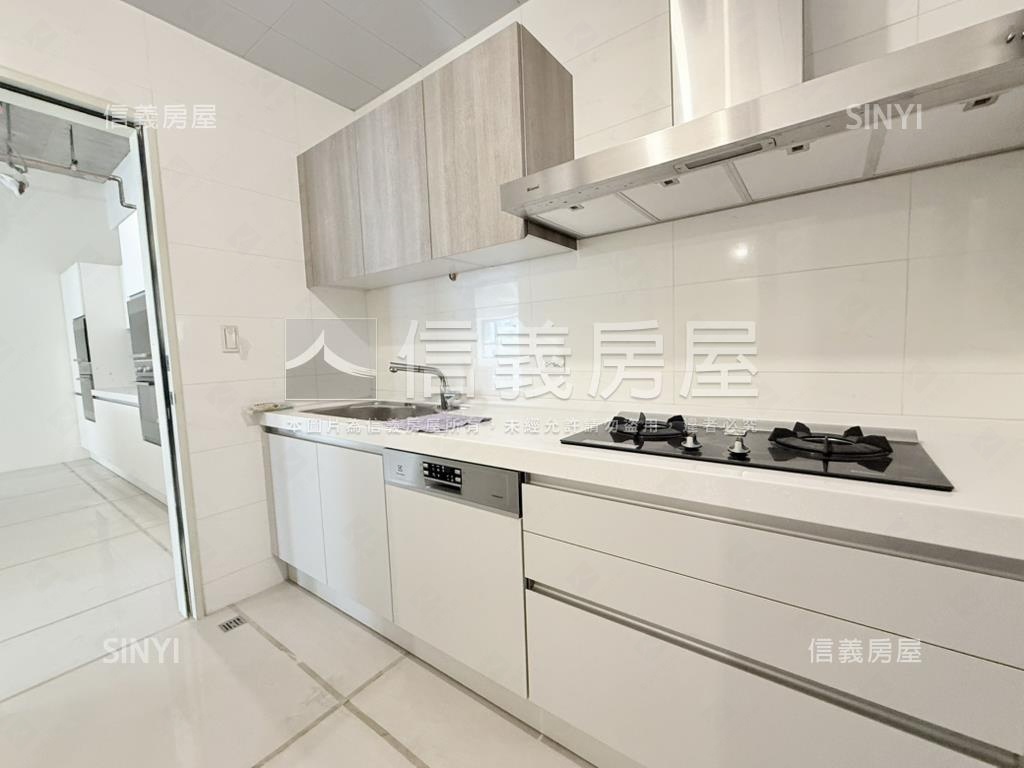 格里昂花園豪邸雙平車房屋室內格局與周邊環境