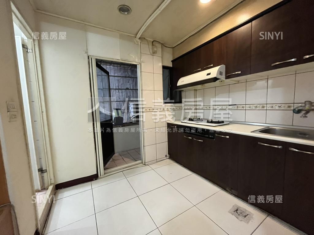 近火車站低總價好宅房屋室內格局與周邊環境