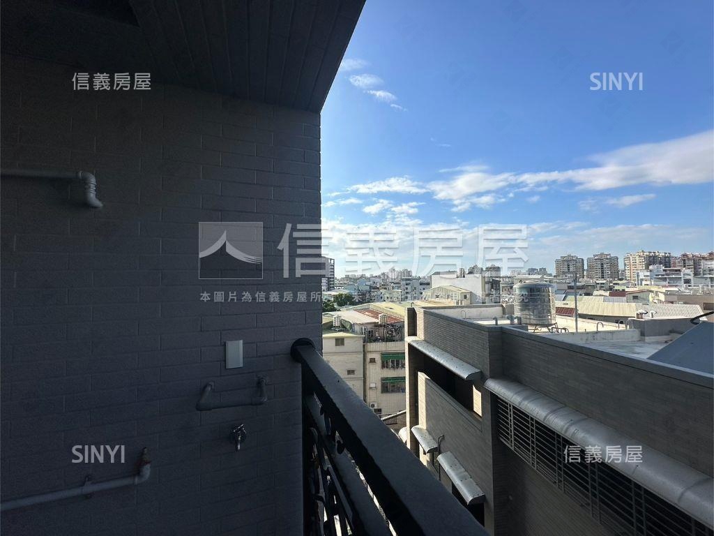 東區邰欣７０兩房兩衛平車房屋室內格局與周邊環境