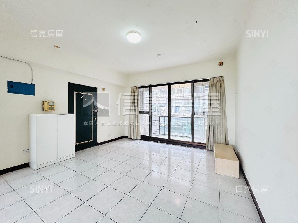 舒適華廈二房。亮房屋室內格局與周邊環境