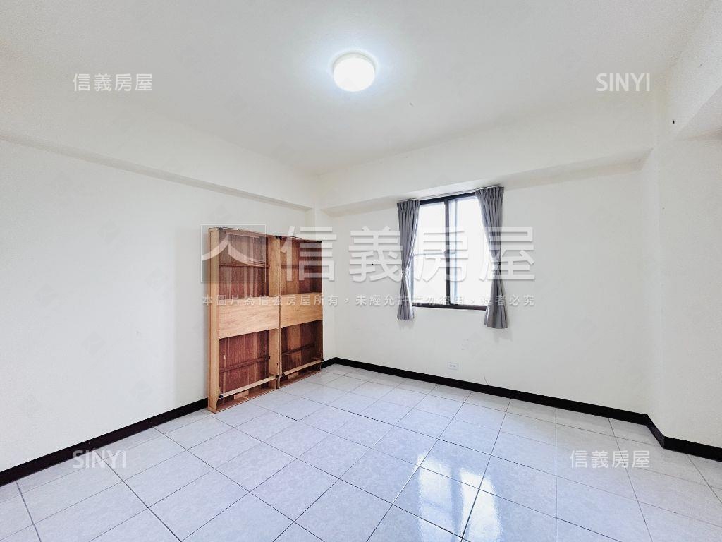 舒適華廈二房。亮房屋室內格局與周邊環境