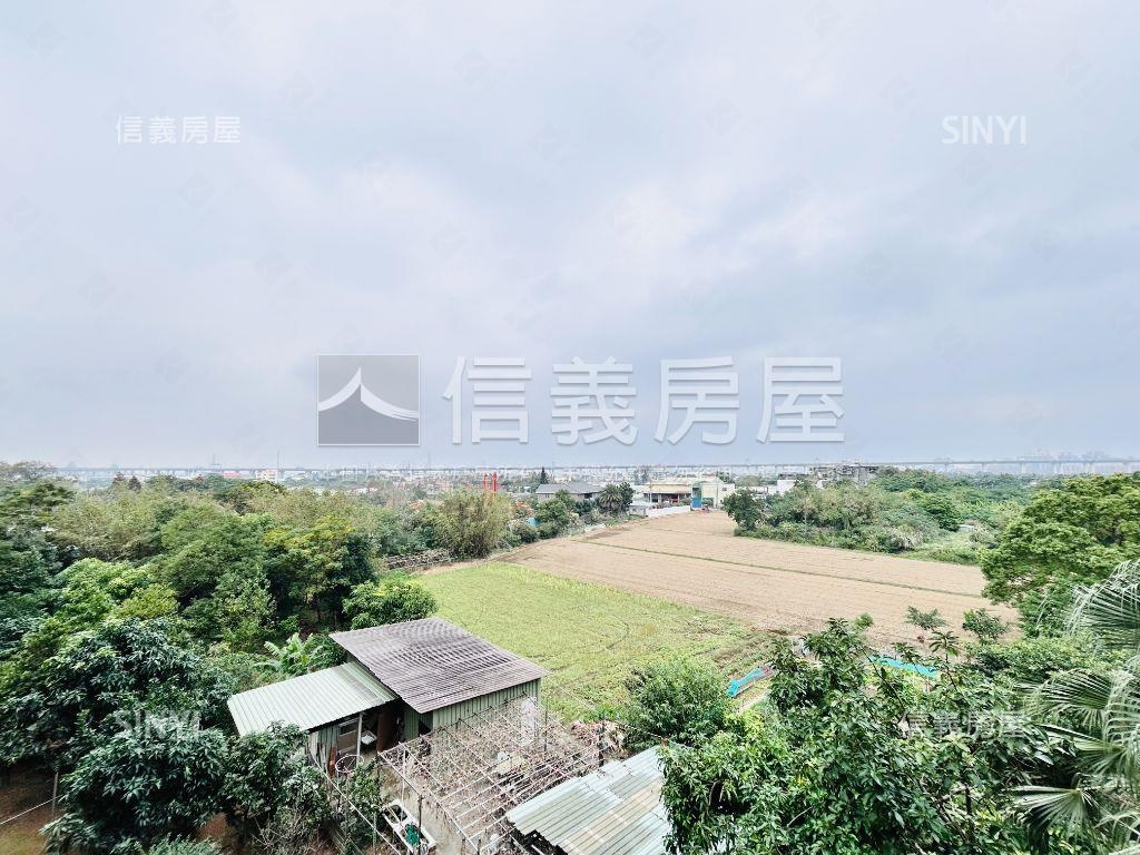 舒適華廈二房。亮房屋室內格局與周邊環境