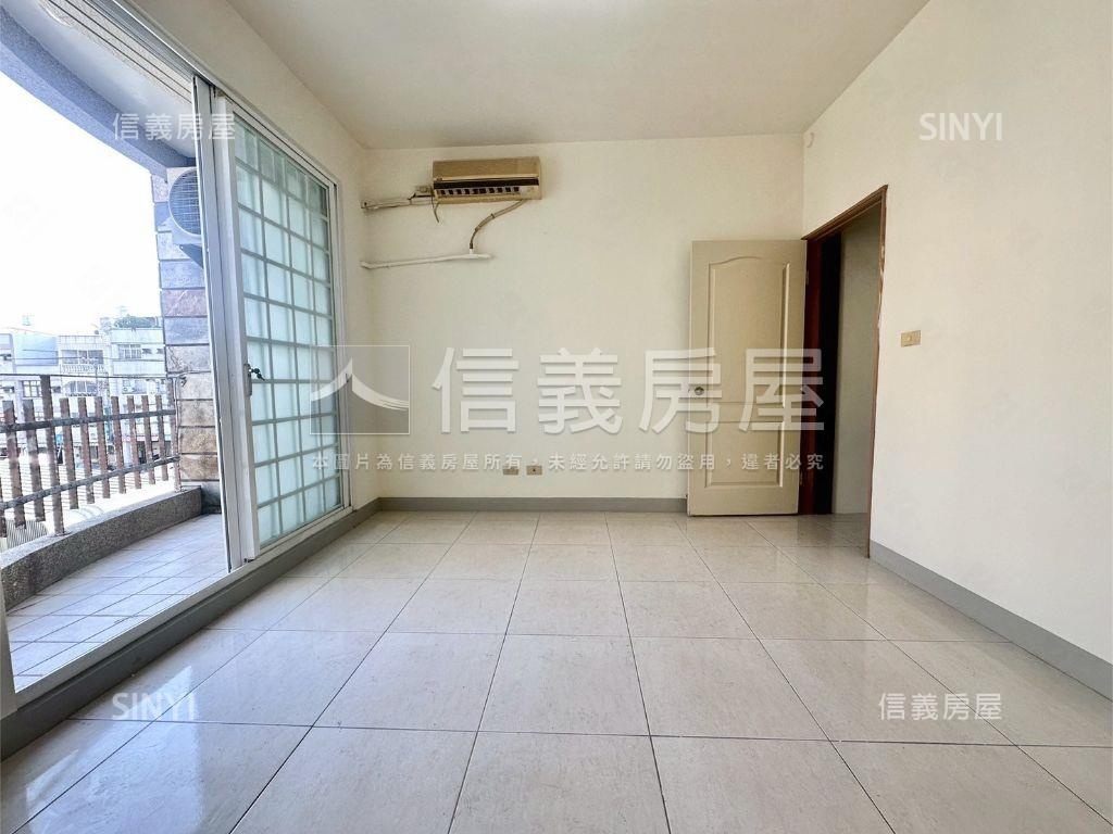 德民商圈經典車庫別墅房屋室內格局與周邊環境