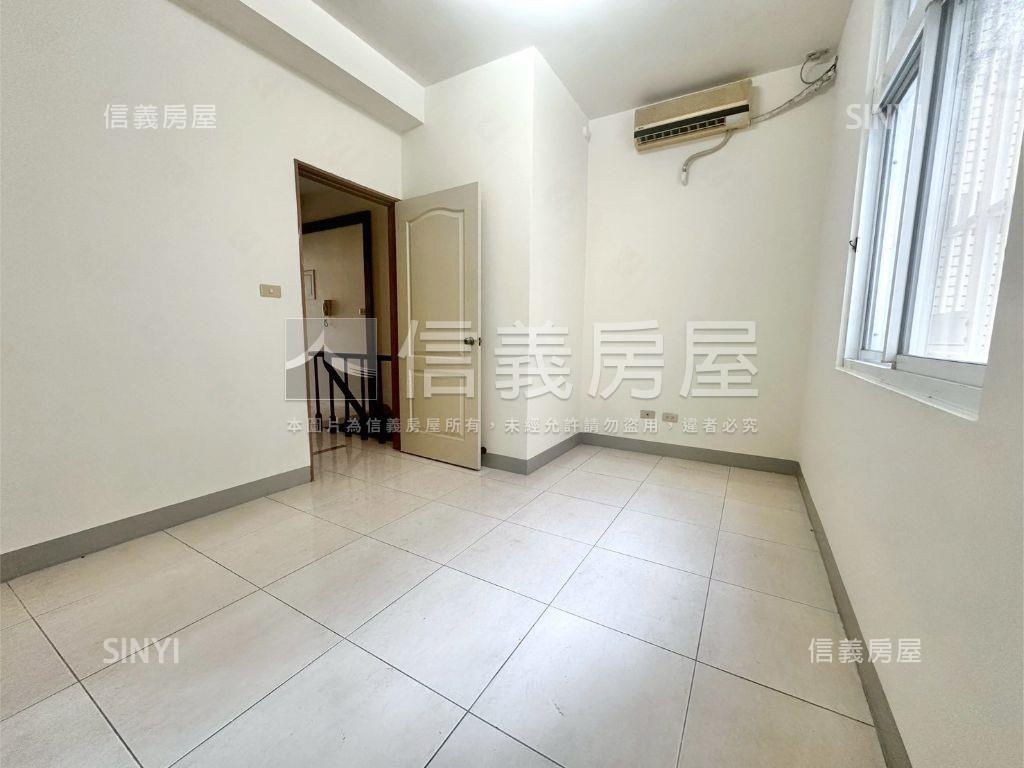 德民商圈經典車庫別墅房屋室內格局與周邊環境
